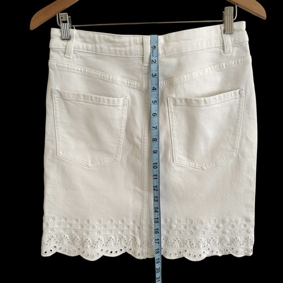 Tchibo Womens size 4 White Eyelet Lace Denim Jean Mini Skirt Embroidered Preppy - Picture 2 of 8